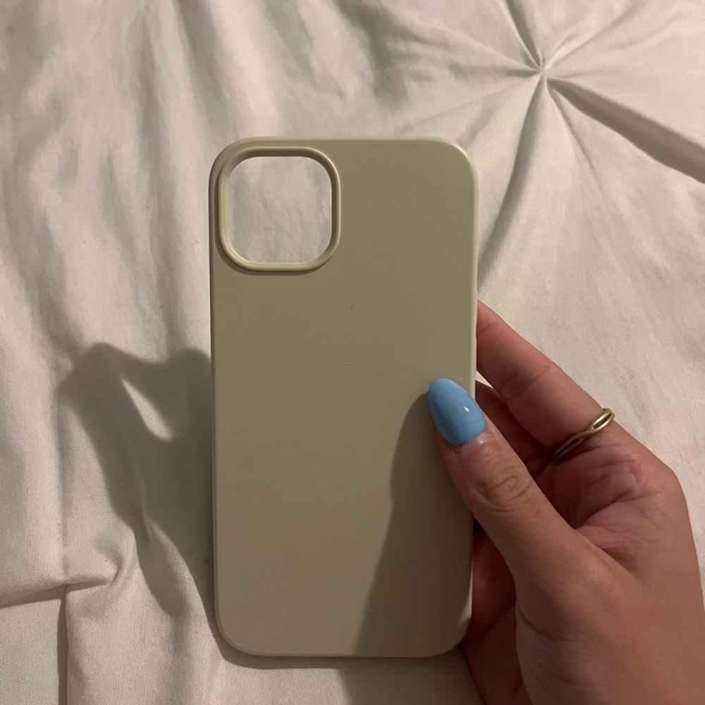 SHEIN Cream Silicone Phone Case with Matte Finish